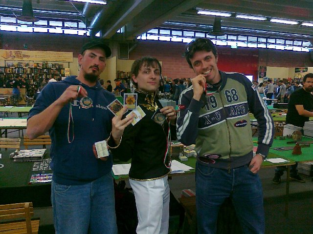 Da sinistra: Mexcalero, 3° classificato, Stefanchenco, 1° classificato, Davide, 2° classificato.